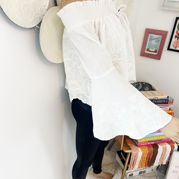 NWT Red Carter Off Shoulder Embroidered Blouse - Picture 3 of 6